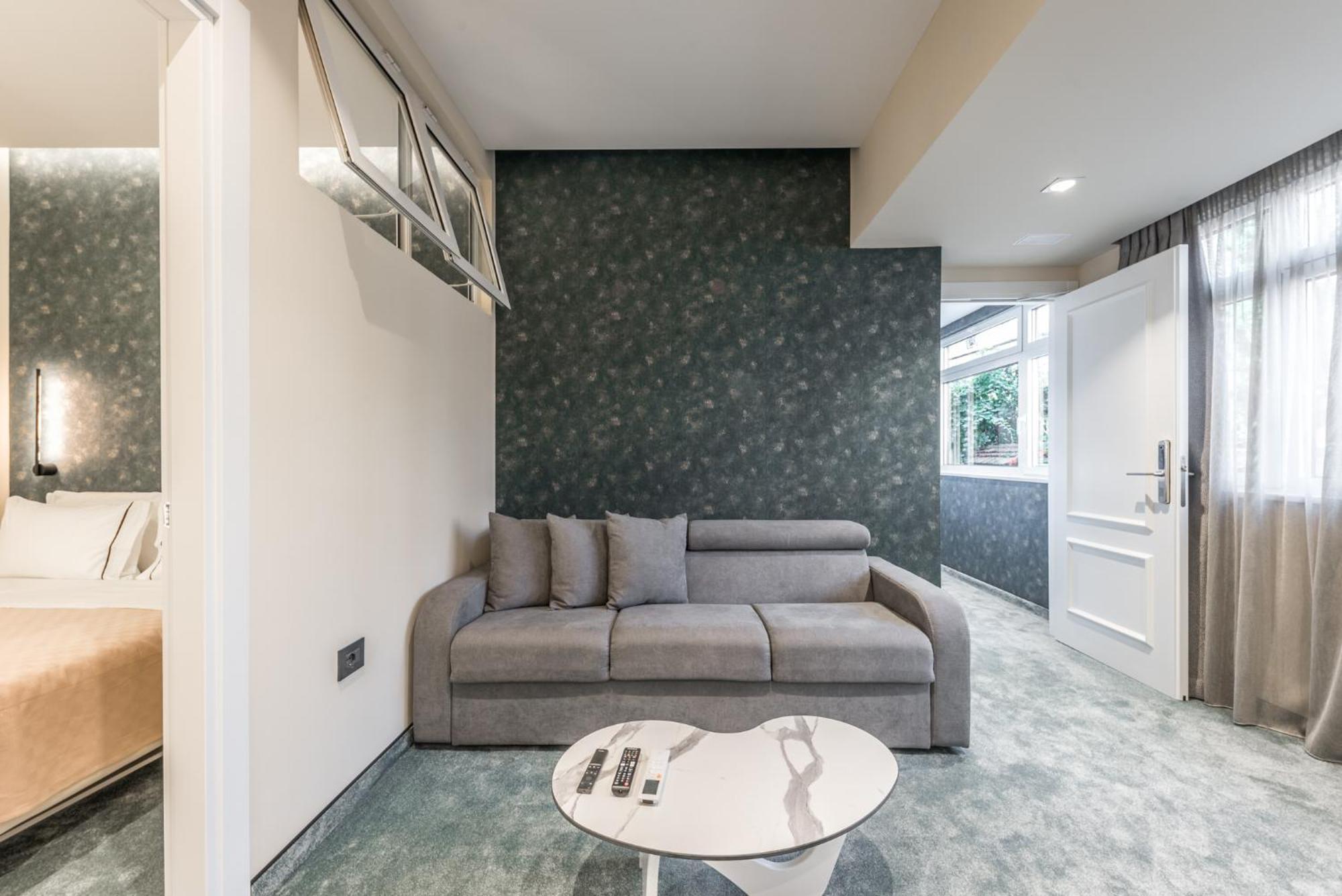 Piazza Luxury Apartments Тирана Екстер'єр фото